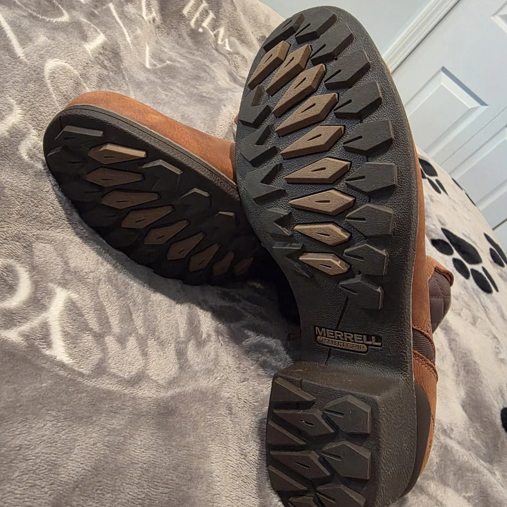 Merrell Brown and Gr Woman Boots - Picture 2 of 8